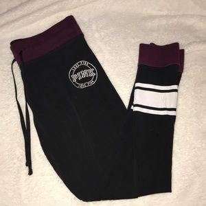 Black and maroon yoga pants💕